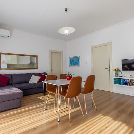New Apartament Apartment Tiranë Luaran gambar